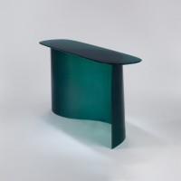 <a href="https://www.galeriegosserez.com/artistes/cober-lukas.html">Lukas Cober</a> - New Wave | Glazed - Console